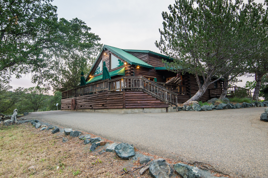 Log Cabin