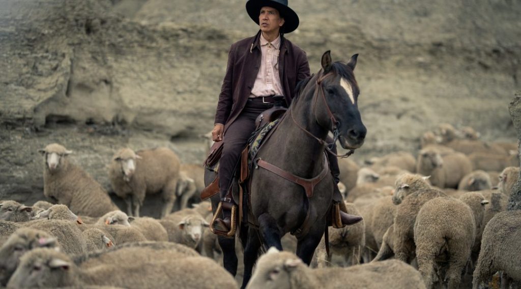 Michael Greyeyes in "1923"